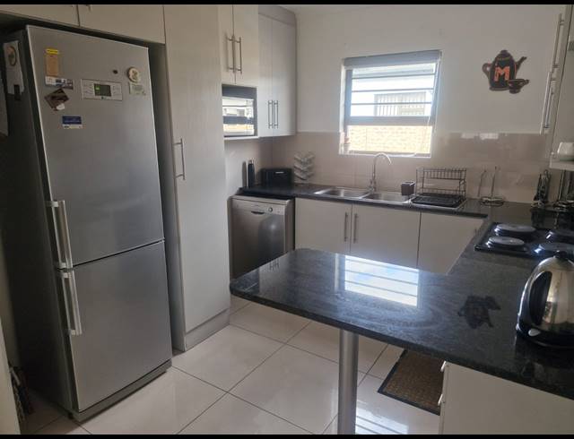 3 BEDROOM TOWNHOUSE TO LET IN PARKRAND